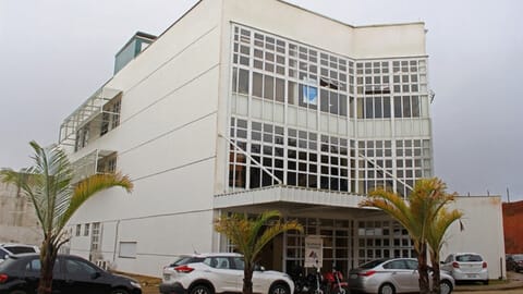 Fachada do Instituto de Ciências Biológicas em São João Nepomuceno.