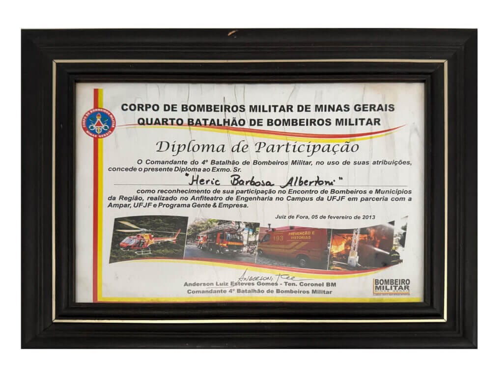 Diploma de reconhecimento da UFJF concedido a Heric Albertoni pelo Grupo HBA em 2013