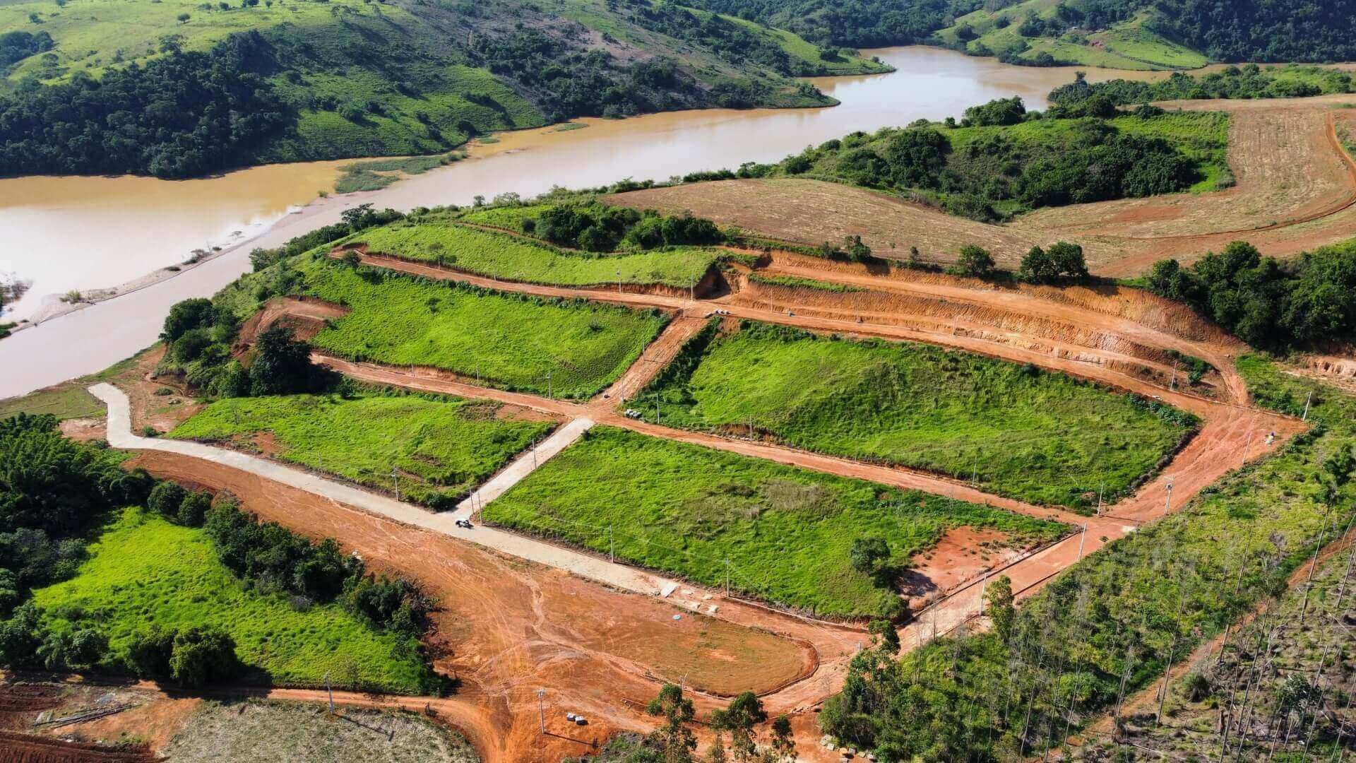 Vista lateral do Loteamento Riviera Residencial Náutico em São João Nepomuceno