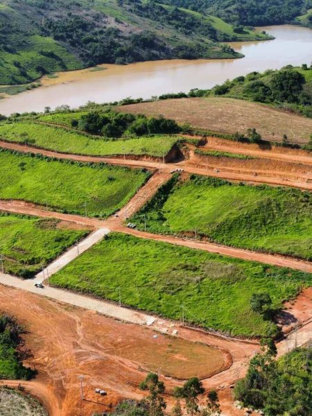 Vista lateral do Loteamento Riviera Residencial Náutico em São João Nepomuceno